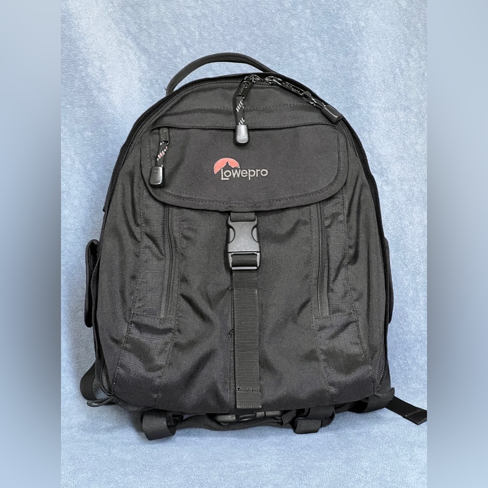 Lowepro Micro Trekker 200 Camera Backpack